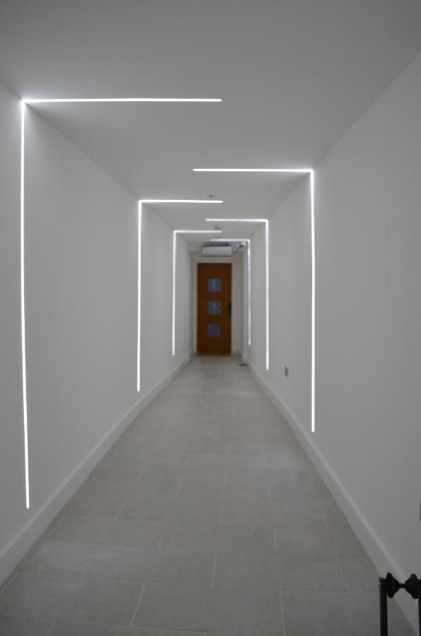 Lovely Studio Apartment With Access For Wheel-Chairs In Sydenham London Kültér fotó